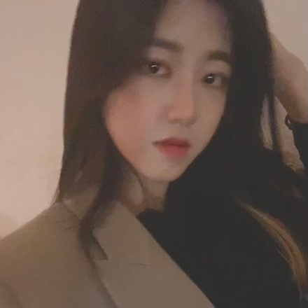 Kang Ah Young